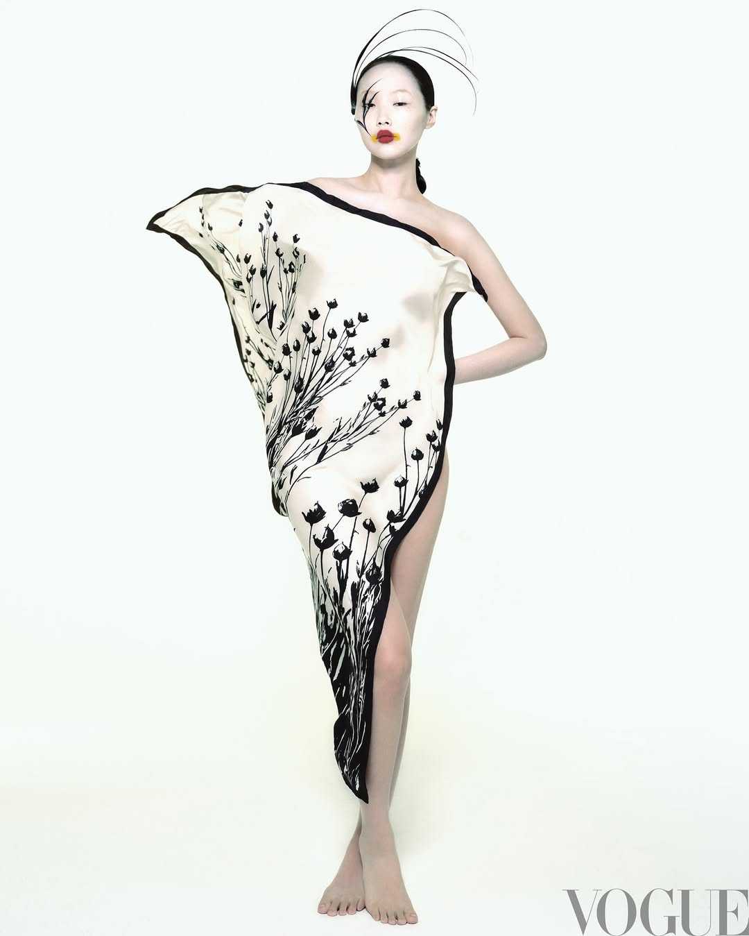 Vogue China June - Leslie Zhang JiaCheng - 9359