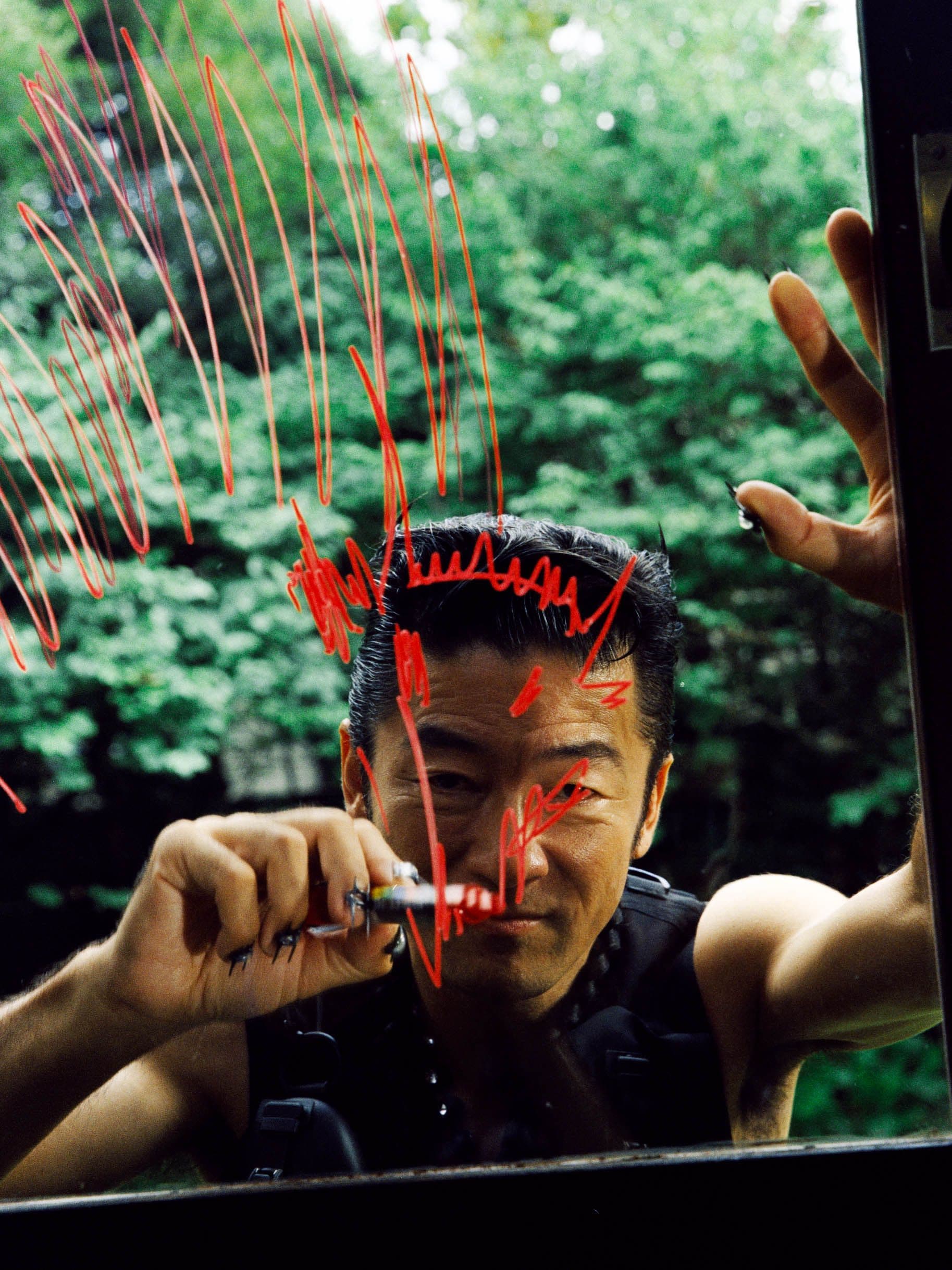 Modern Weekly Style - Julian Song