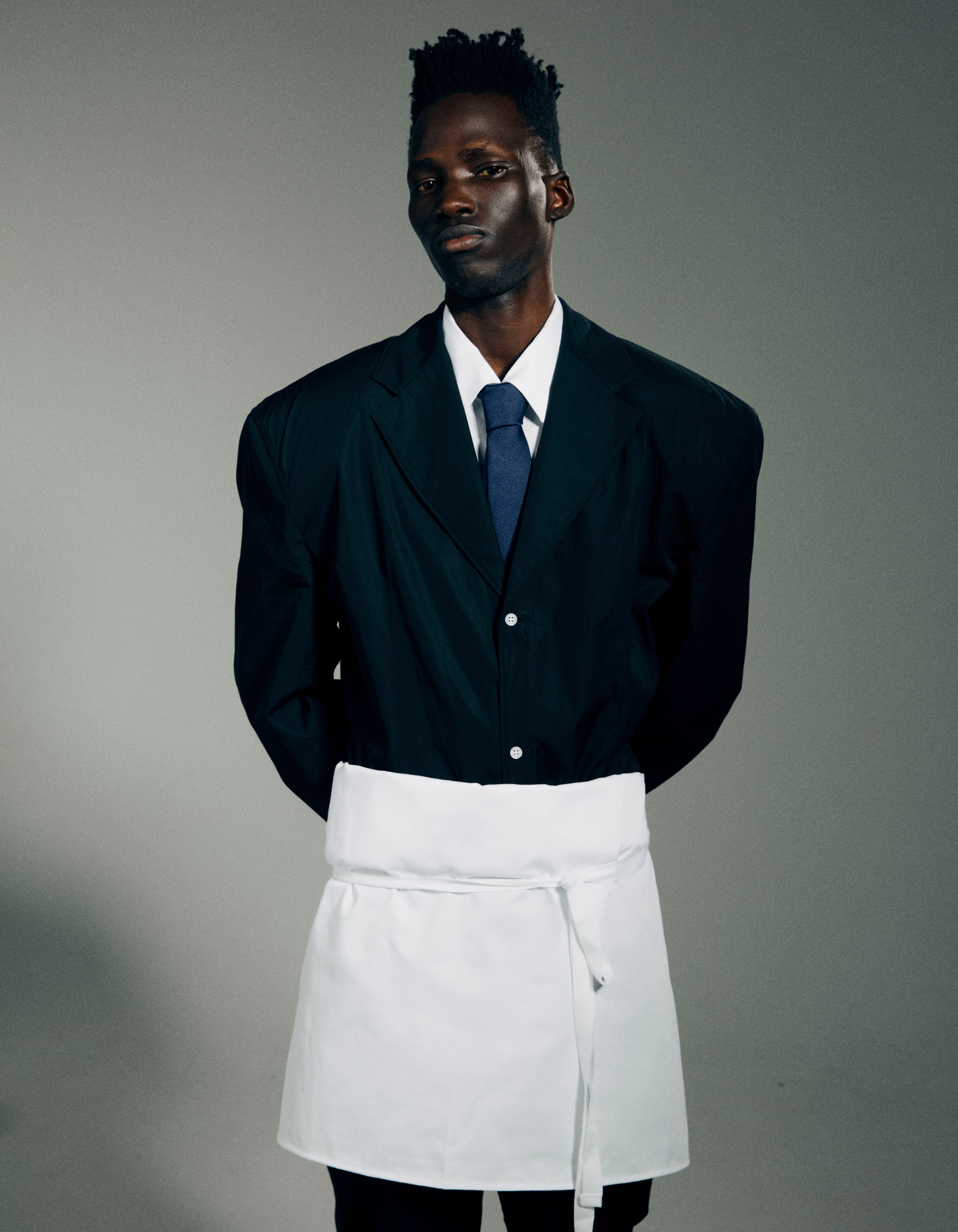 L'Officiel Hommes - Kitchen stunts