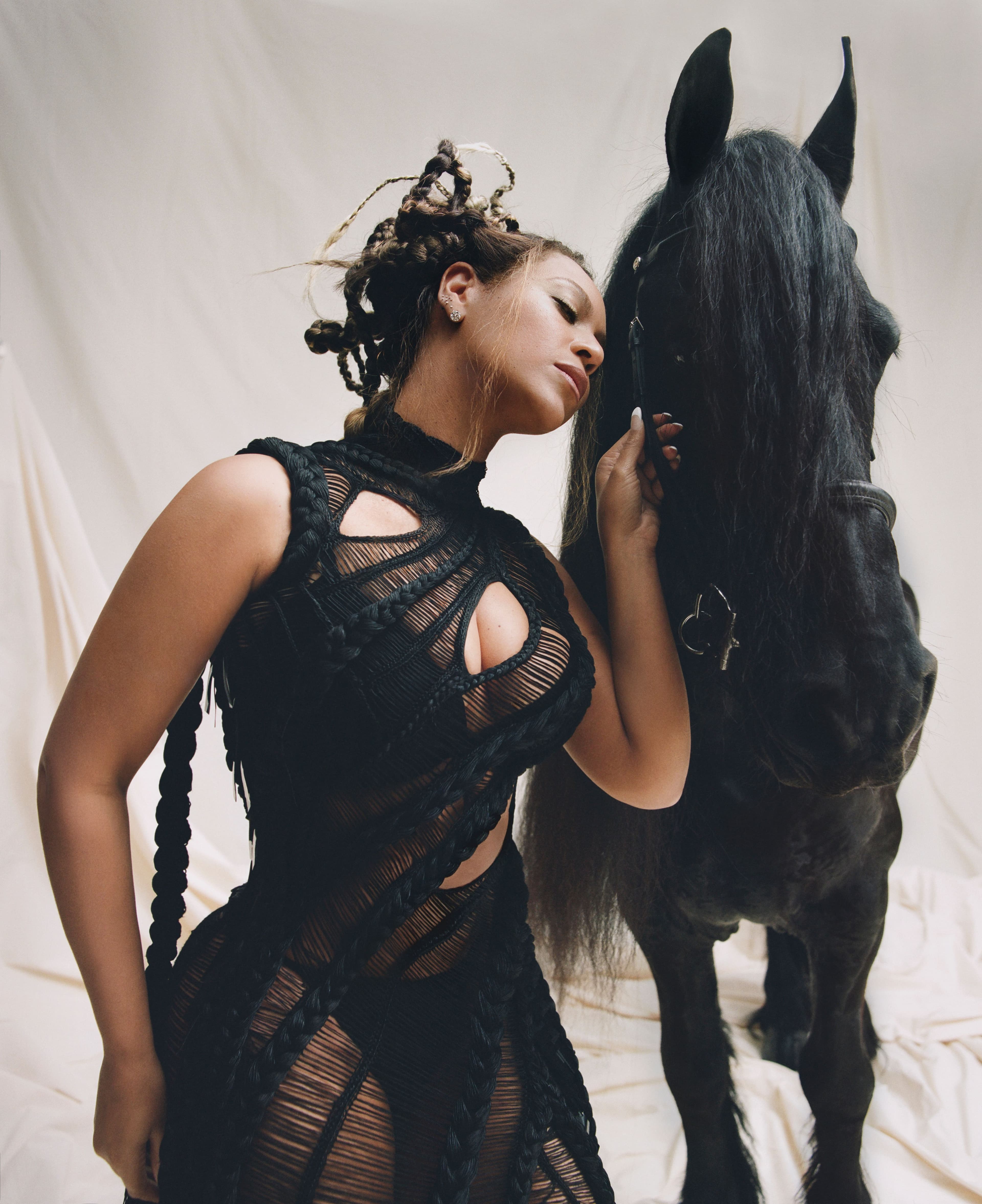 Harpers Bazzar  - Beyonće