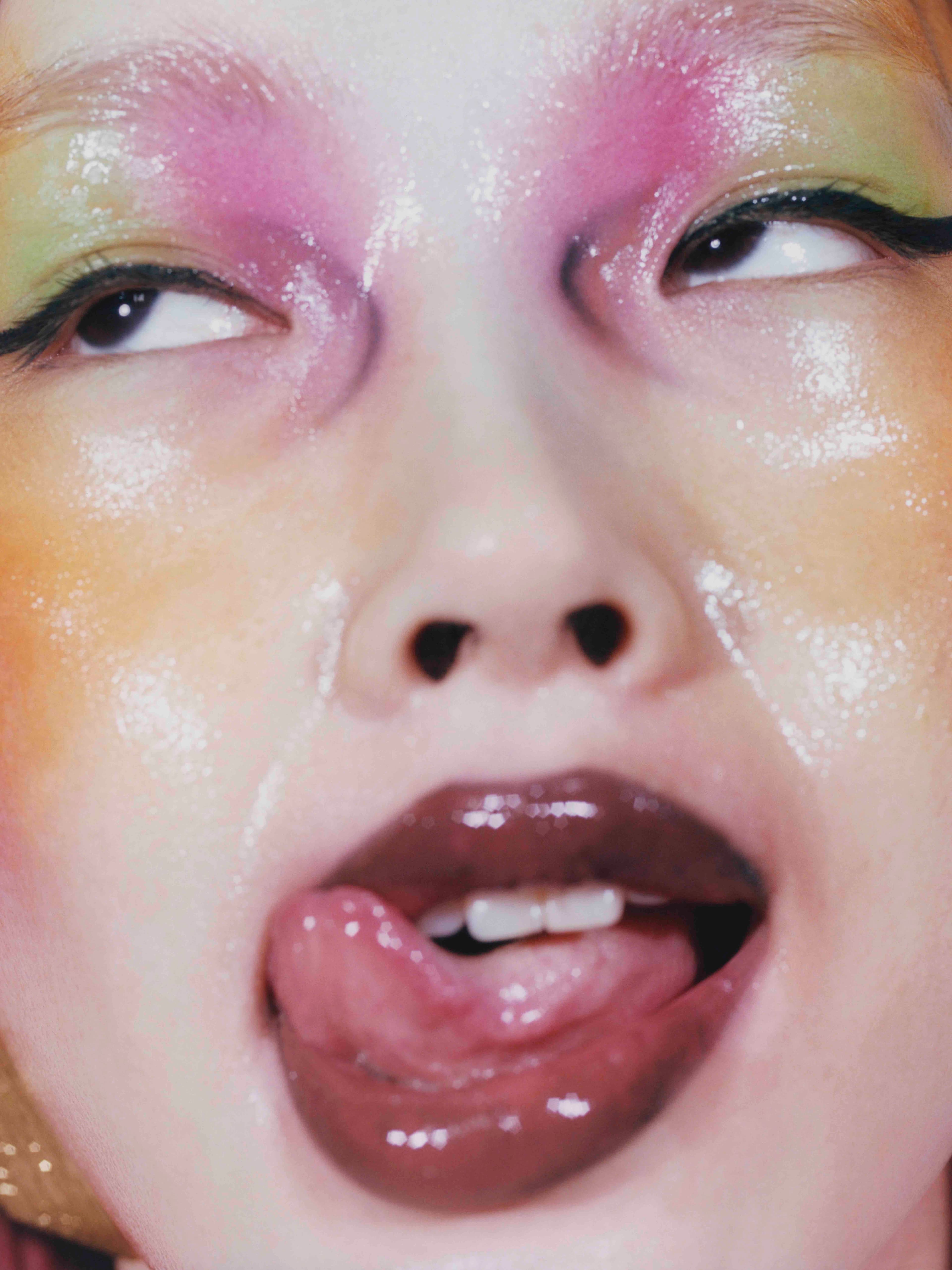 Revue - Felicity Ingram