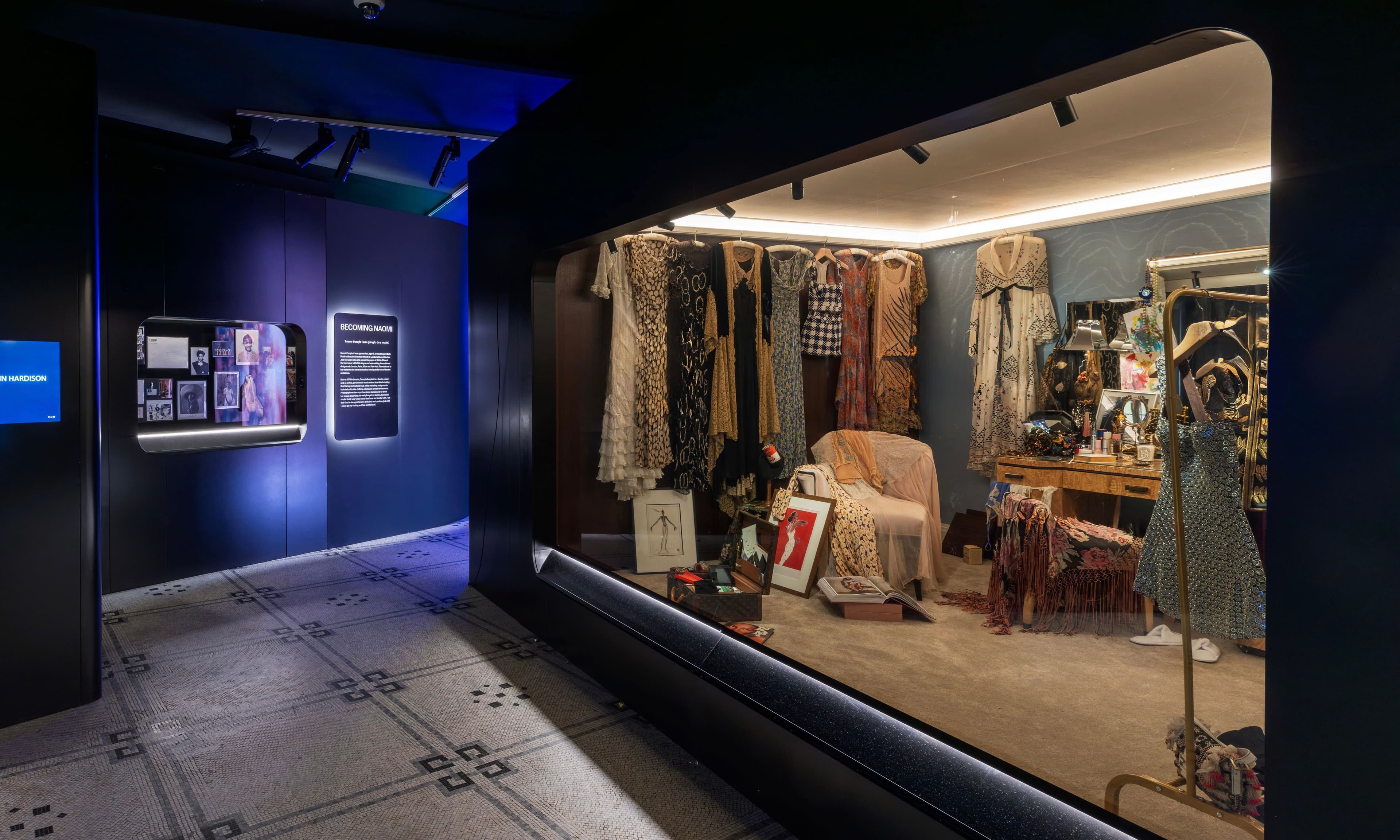 Naomi in Fashion - Victoria and Albert Museum