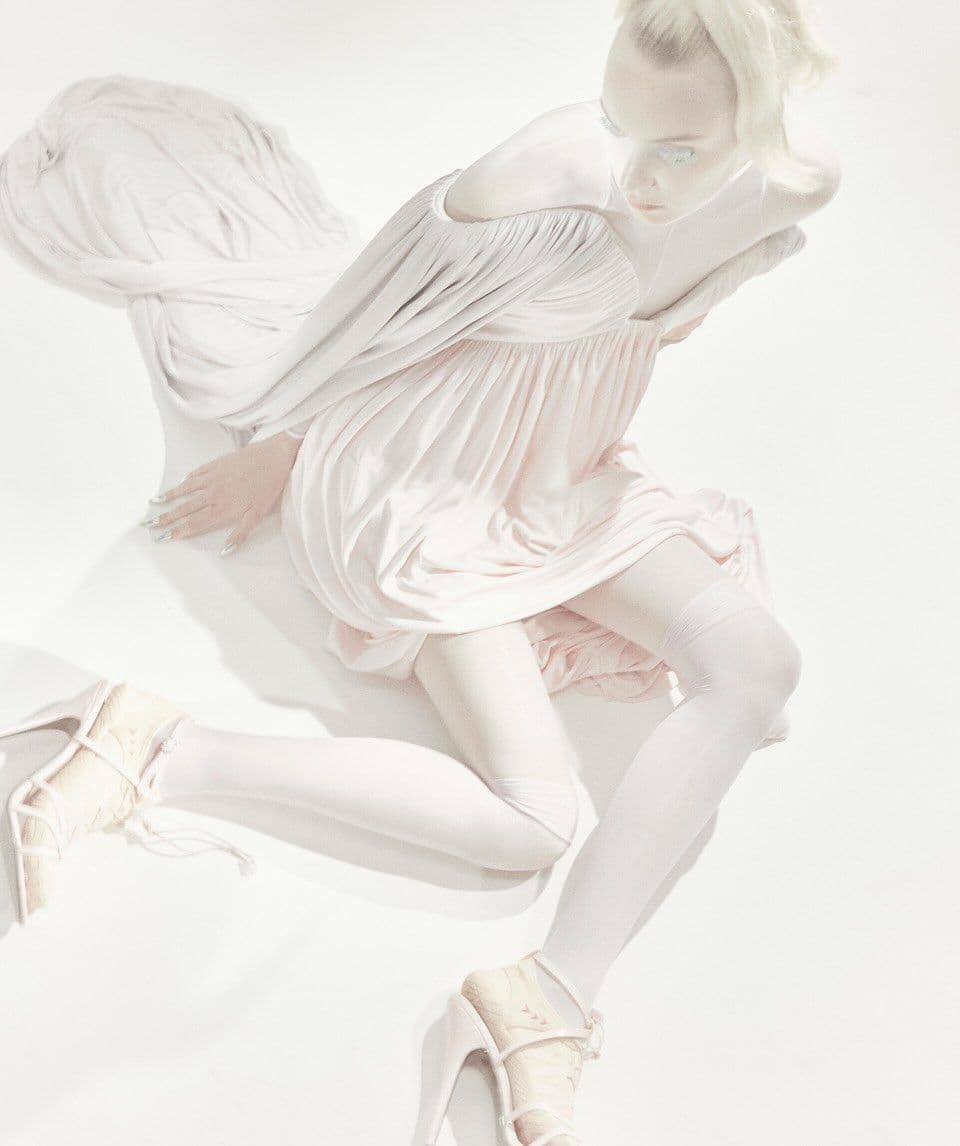 T Magazine China - Josie Hall