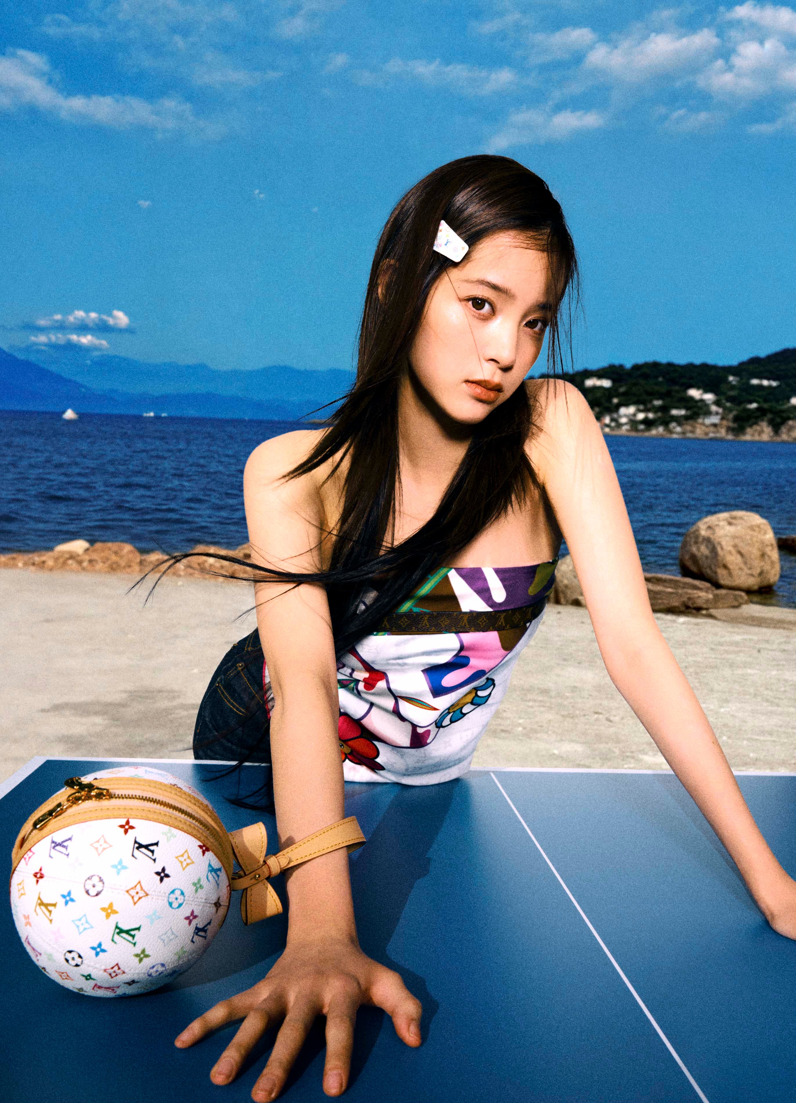 Modern Weekly x Louis Vuitton - Ouyang Nana