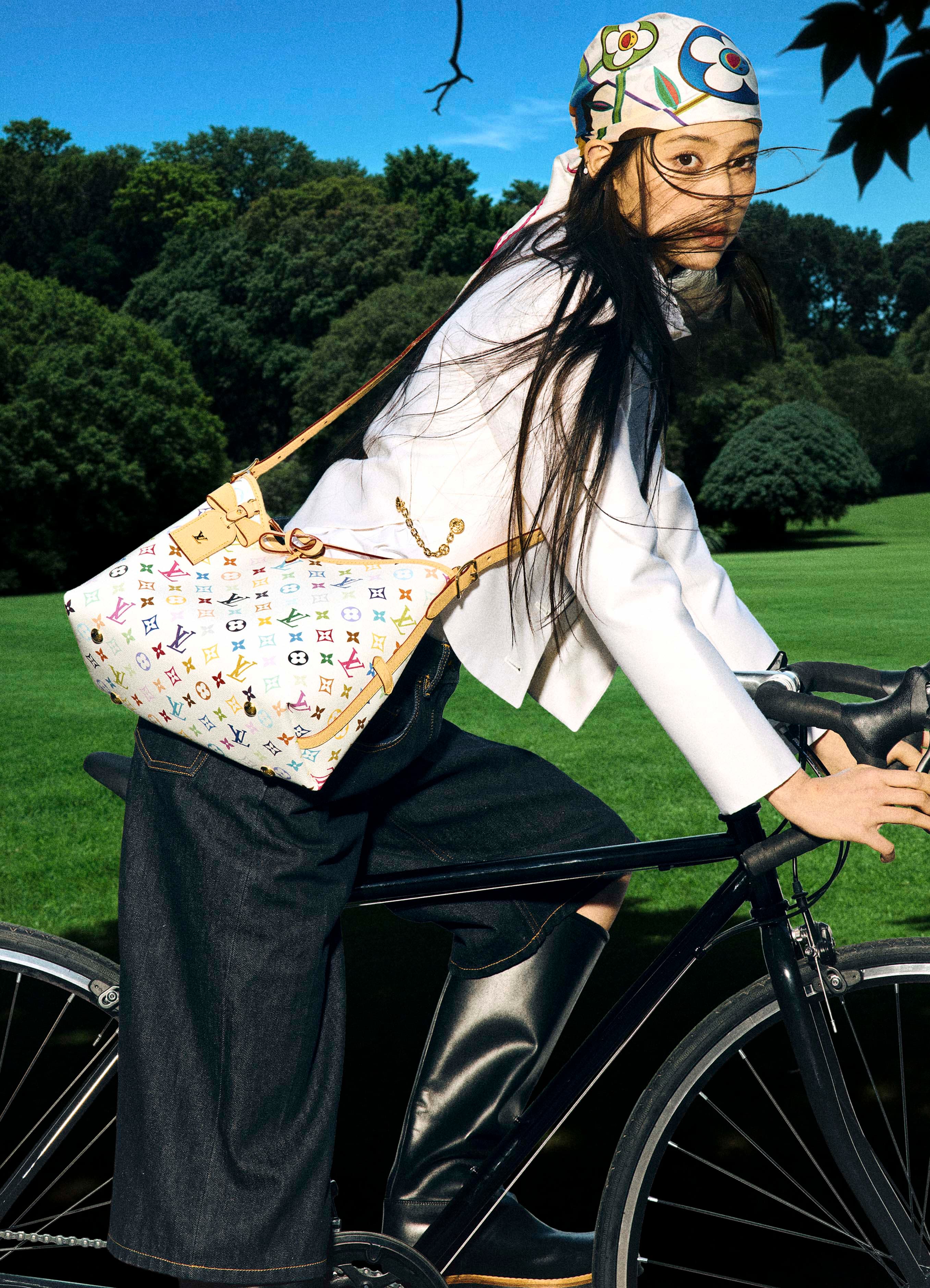 Modern Weekly x Louis Vuitton - Ouyang Nana