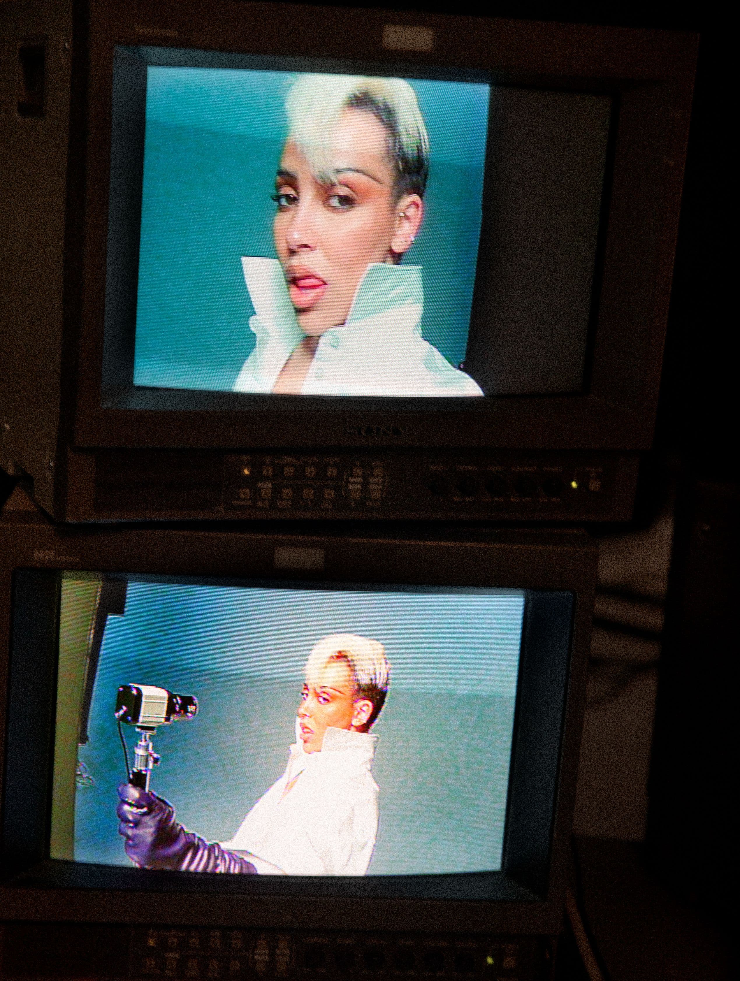 Elle UK ft. Doja Cat - Louie Banks
