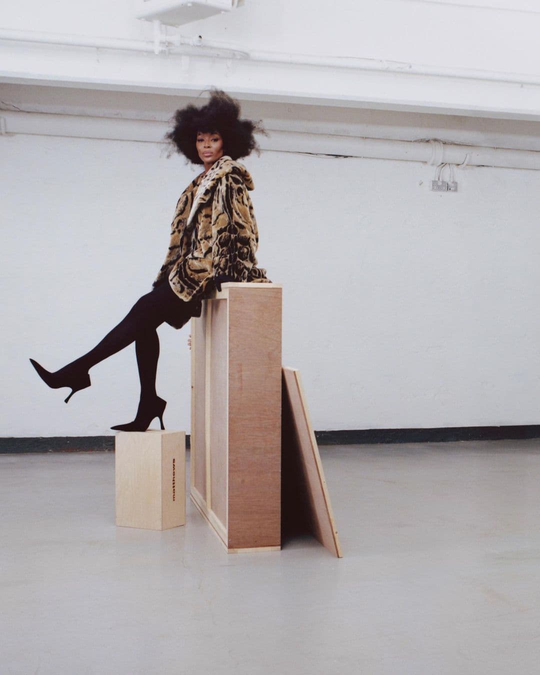 Rouge FashionBook - Naomi Campbell